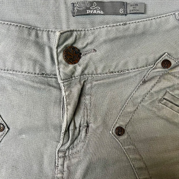prAna Women's Shorts, Grey,  Size 6 - Picture 5 of 7